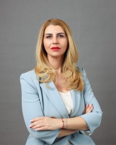 Refinanțare gratuită? Elena Giovagnoli, CEO Loyality Credit Solutions × The Money Advisor Partner, îți arată cum să-ți reduci ratele fără costuri ascunse